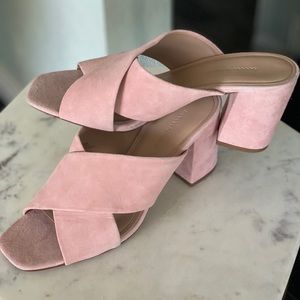 Banana Republic Peep Toe Cross sandals
